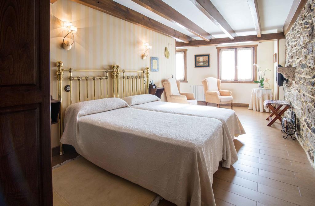 Arbores De Lenda Hotel A Veiga  ภายนอก รูปภาพ